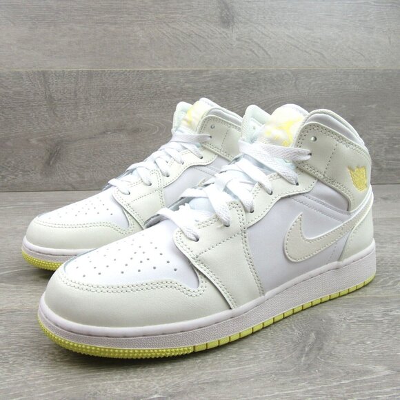 Air Jordan 1 Mid Sail White Sneakers GS Size 7Y / Womens Size 8.5 NEW - Picture 4 of 13